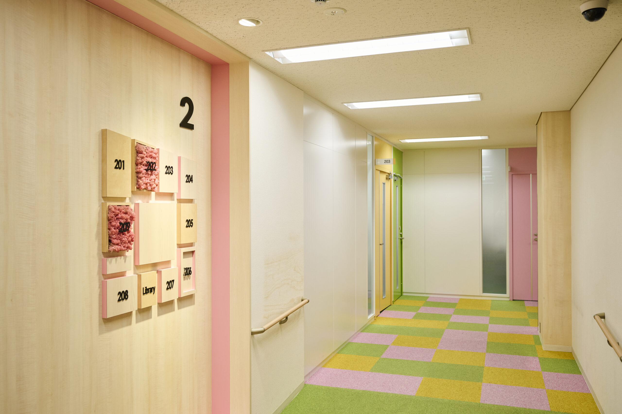 2階（春のフロア）